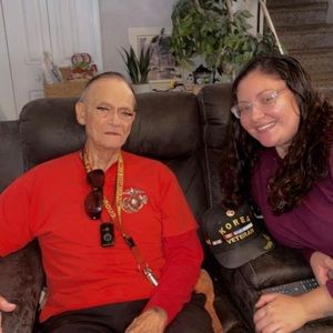 Meet your Posher, Elisa